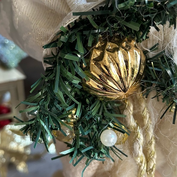 Santa - Picture 9 of 10